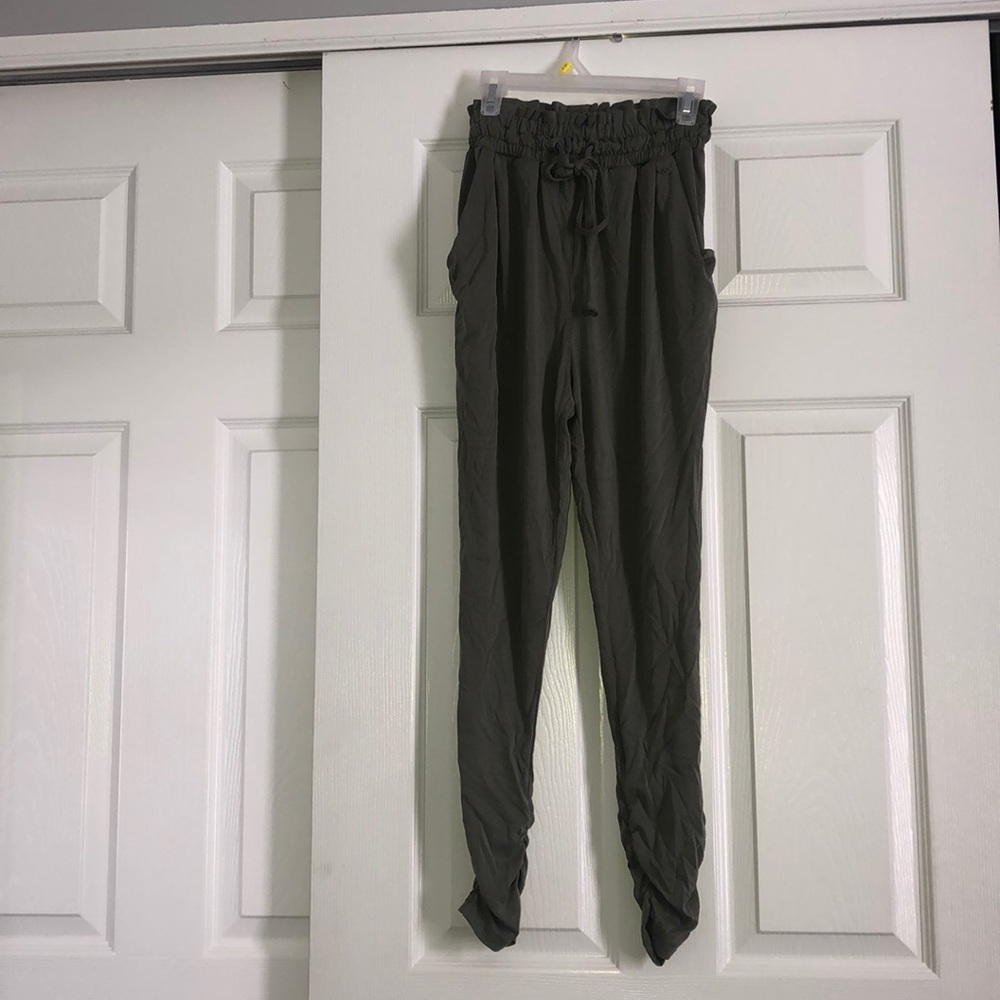 Nwt American Eagle Army Green Dress up joggers